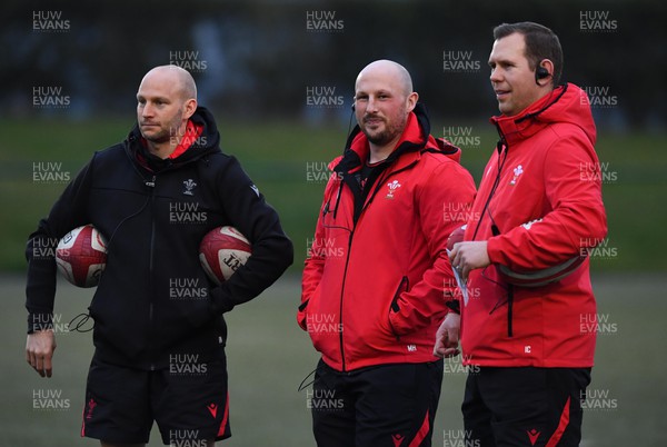 290322 - Wales Women Rugby Training - Richard Whiffin, Mike Hill and Ioan Cunningham during training