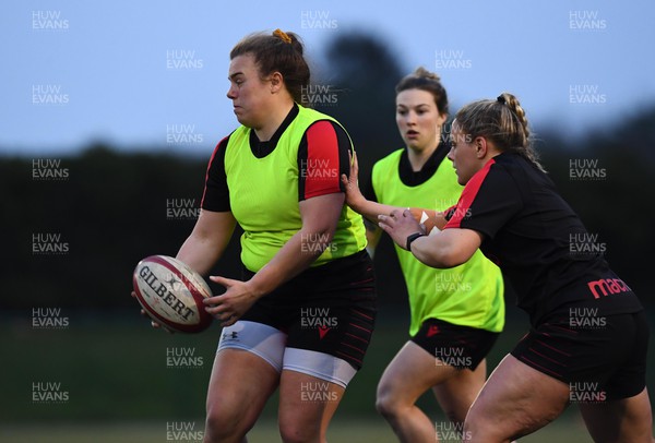 290322 - Wales Women Rugby Training - Carys Phillips during training