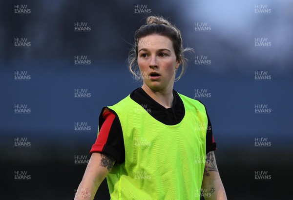 290322 - Wales Women Rugby Training - Keira Bevan during training