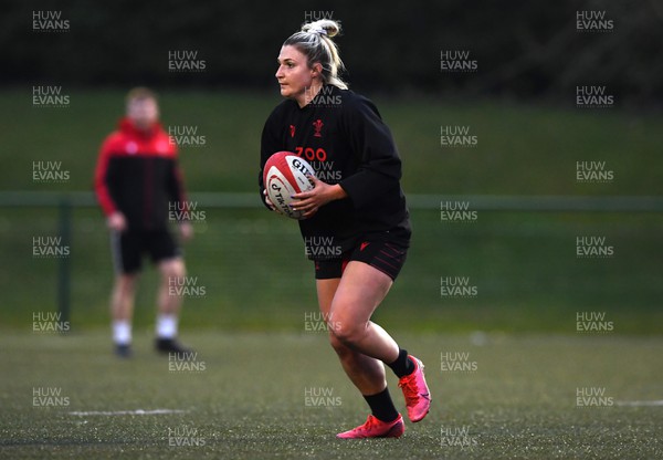 290322 - Wales Women Rugby Training - Lowri Norkett during training