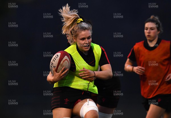 290322 - Wales Women Rugby Training - Alex Callender during training