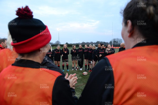 290322 - Wales Women Rugby Training - Players huddle during training
