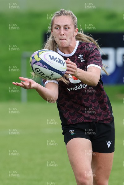 301023 - Wales Women Rugby Training Session - Hannah Jones during a training session at Pakuranga United RFC ahead of their WXV1 match against Australia