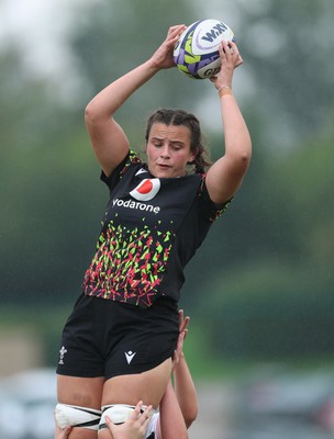 090926 - Wales Women Rugby Training Match - Branwen Metcalfe during a training match ahead of the WRX Series of matches 
