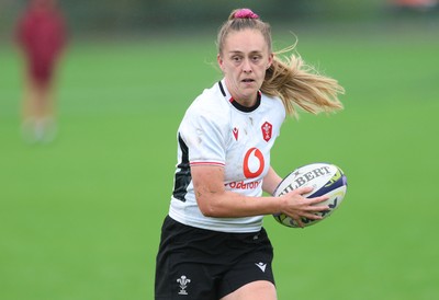 090926 - Wales Women Rugby Training Match - Hannah Dallavalle during a training match ahead of the WRX Series of matches 