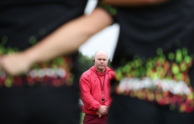 090926 - Wales Women Rugby Training Match - Sean Lynn, Wales Head coach, during a training match ahead of the WRX Series of matches 