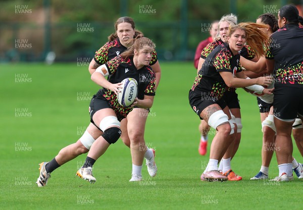 090926 - Wales Women Rugby Training Match - Kate Williams during a training match ahead of the WRX Series of matches 