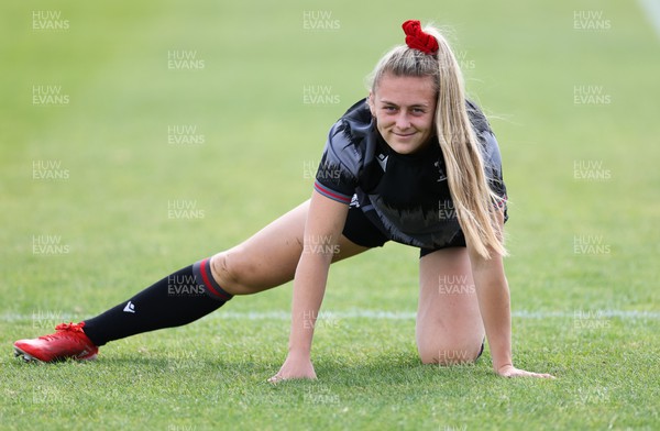 111022 - Wales Women Rugby Training Session - Wales’ Hannah Jones during training session ahead of their Women’s Rugby World Cup match against New Zealand