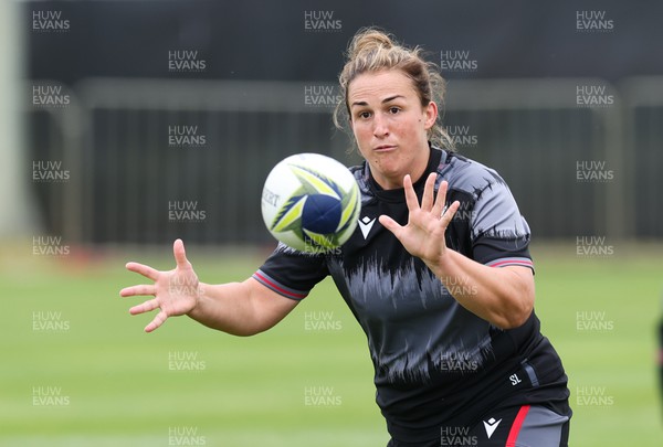 121022 - Wales Women Rugby Training Session - Wales’ Siwan Lillicrap during a training session ahead of their Women’s Rugby World Cup match against New Zealand