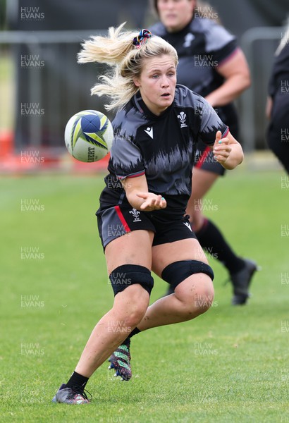 121022 - Wales Women Rugby Training Session - Wales’ Alex Callender during a training session ahead of their Women’s Rugby World Cup match against New Zealand