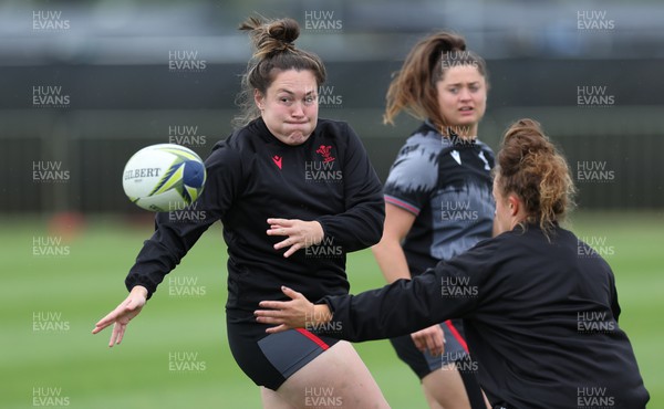 141022 - Wales Women Rugby Training Session - Wales’ Cerys Hale during training ahead of the Women’s Rugby World Cup match against New Zealand