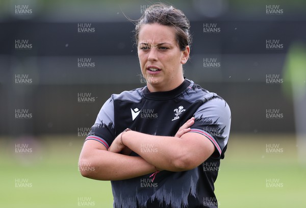141022 - Wales Women Rugby Training Session - Wales’ Sioned Harries during training ahead of the Women’s Rugby World Cup match against New Zealand
