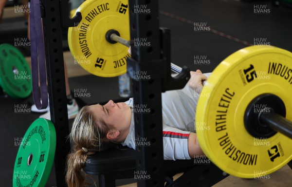 191022 - Wales Women Rugby Training Session - Wales’s Bethan Lewis goes through a gym session during training ahead of their Women’s Rugby World Cup match against Australia