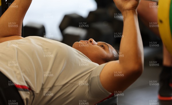 191022 - Wales Women Rugby Training Session - Wales’s Sisilia Tuipulotu goes through a gym session during training ahead of their Women’s Rugby World Cup match against Australia