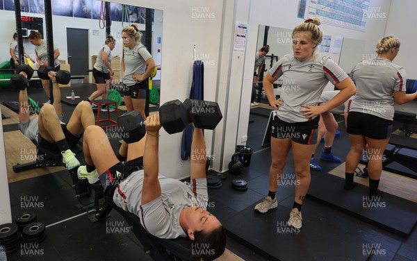 191022 - Wales Women Rugby Training Session - Wales’s Sioned Harries and Alex Callender during a gym session while training ahead of their Women’s Rugby World Cup match against Australia