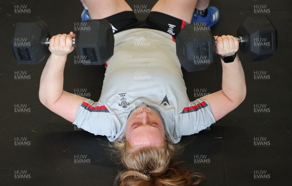 191022 - Wales Women Rugby Training Session - Wales’s Abbie Fleming during a gym session while training ahead of their Women’s Rugby World Cup match against Australia