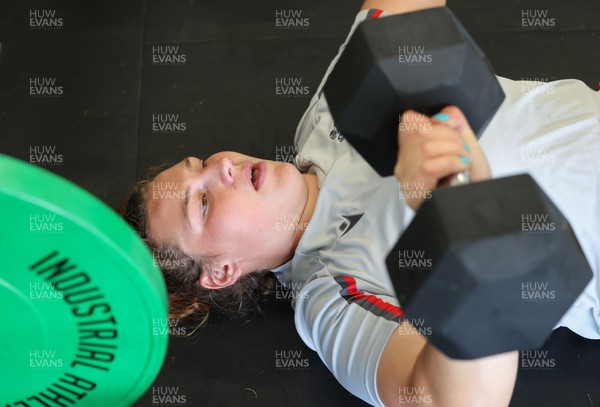191022 - Wales Women Rugby Training Session - Wales’s Gwenllian Pyrs during a gym session while training ahead of their Women’s Rugby World Cup match against Australia