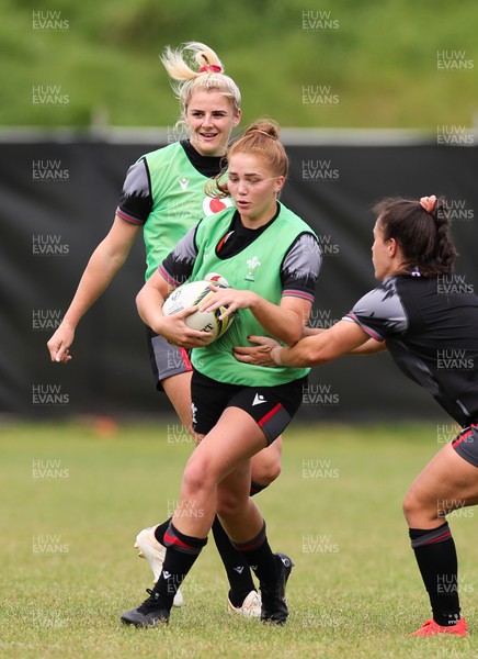 201022 - Wales Women Rugby Training Session - Wales’ Niamh Terry and Carys Williams-Morris during training ahead of their Women’s Rugby World Cup match against Australia