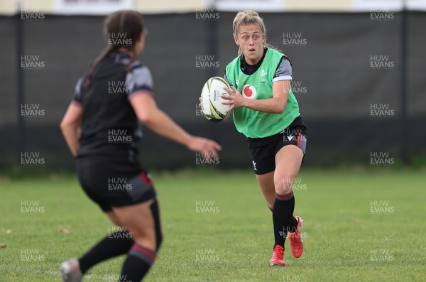 251022 - Wales Women Rugby Training Session - Hannah Jones of Wales during training ahead of their Women’s Rugby World Cup Quarter Final against New Zealand
