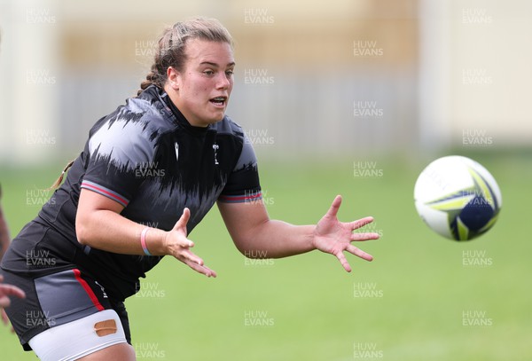 251022 - Wales Women Rugby Training Session - Carys Phillips of Wales during training ahead of their Women’s Rugby World Cup Quarter Final against New Zealand