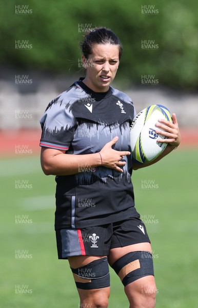 270922 - Wales Women Rugby Training Session - Wales’ Sioned Harries during training ahead of the start of the Women’s Rugby World Cup