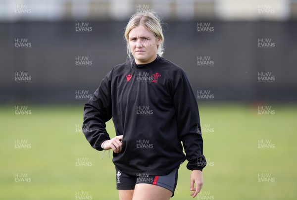 271022 - Wales Women Rugby Training Session - Alex Callender of Wales during a training session ahead of the Women’s Rugby World Cup Quarter Final against New Zealand