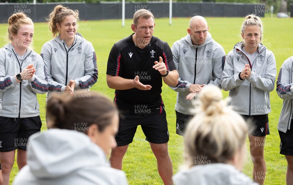 211022 - Wales Women Rugby Walkthrough - Wales head coach Ioan Cunningham leads the  Wales Women’s Rugby team at the walkthrough ahead of their Women’s Rugby World Cup match against Australia