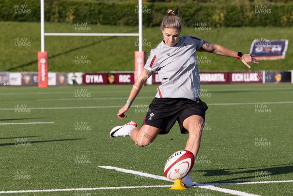 290923 - Wales Women Rugby Walkthrough and Kickers Session - Keira Bevan during kickers session at Stadiwm CSM ahead of their match against USA