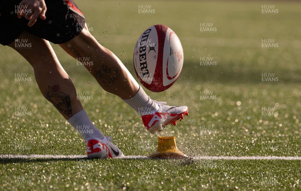 290923 - Wales Women Rugby Walkthrough and Kickers Session - Keira Bevan during kickers session at Stadiwm CSM ahead of their match against USA