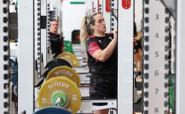 190424 - Wales Women Rugby Weights session - Courtney Keight during a weights and gym session ahead of Wales’ Guinness 6 Nations match against France