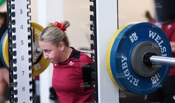 230424 - Wales Women Rugby Weights Session - Molly Reardon during a weights session ahead of Wales’ Guinness Women’s 6 Nations match against Italy