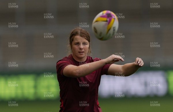 220825 - Wales Women Rugby World Cup Captain’s Run - Kate Williams during Captain’s Run ahead of Wales’ first Women’s Rugby World Cup match against Scotland at the Salford Community Stadium