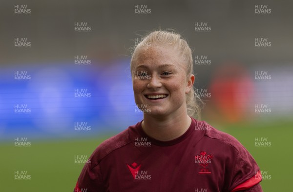 220825 - Wales Women Rugby World Cup Captain’s Run - Seren Lockwood during Captain’s Run ahead of Wales’ first Women’s Rugby World Cup match against Scotland at the Salford Community Stadium