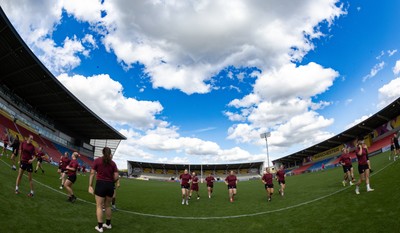 290825 - Wales Women Rugby World Cup Captain’s Run - The Wales squad during Captain’s Run ahead of the Rugby World Cup match against Canada