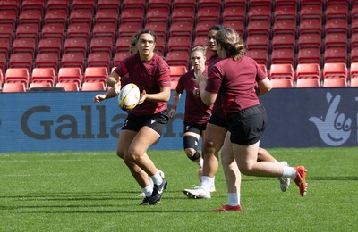 290825 - Wales Women Rugby World Cup Captain’s Run - Bryonie King of Wales during Captain’s Run ahead of the Rugby World Cup match against Canada