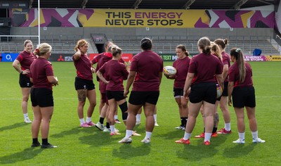 290825 - Wales Women Rugby World Cup Captain’s Run - The Wales squad during Captain’s Run ahead of the Rugby World Cup match against Canada