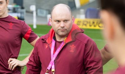 290825 - Wales Women Rugby World Cup Captain’s Run - Sean Lynn, Wales Women head coach during Captain’s Run ahead of the Rugby World Cup match against Canada