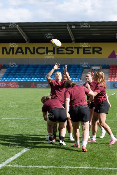 290825 - Wales Women Rugby World Cup Captain’s Run - Bethan Lewis of Wales during Captain’s Run ahead of the Rugby World Cup match against Canada