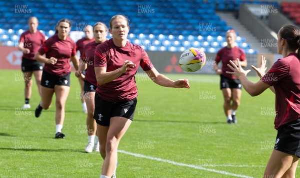 290825 - Wales Women Rugby World Cup Captain’s Run - Carys Cox of Wales during Captain’s Run ahead of the Rugby World Cup match against Canada