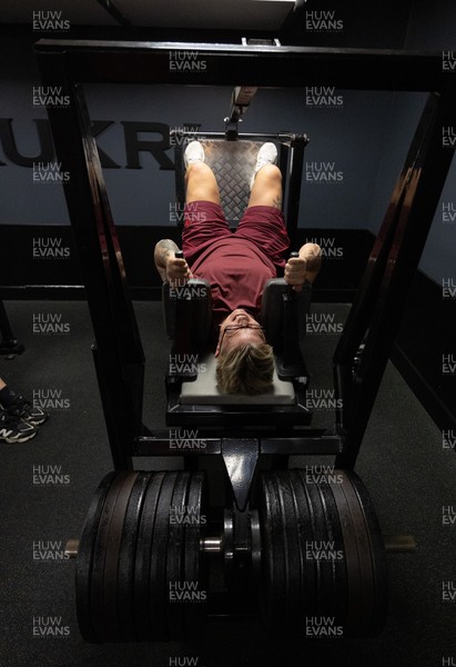 020925 - Wales Women Gym Session - Donna Rose during a gym training session ahead of their final Women’s Rugby World Cup match against Fiji