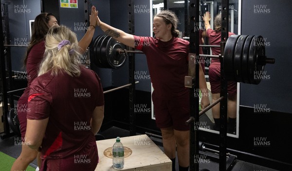 020925 - Wales Women Gym Session - Maisie Davies with Bryonie King and Alex Callender during a gym training session ahead of their final Women’s Rugby World Cup match against Fiji