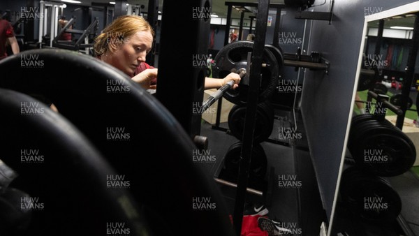 020925 - Wales Women Gym Session - Abbie Fleming during a gym training session ahead of their final Women’s Rugby World Cup match against Fiji