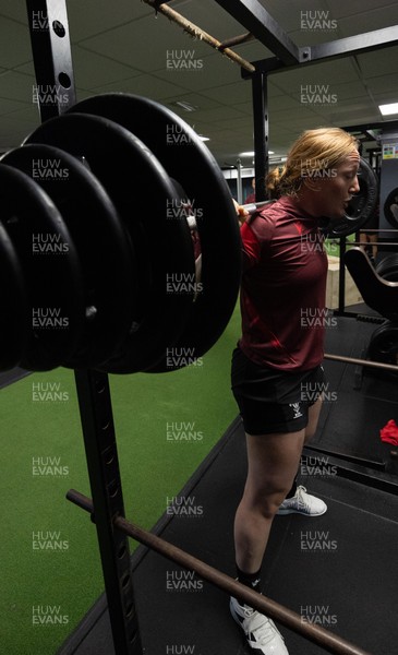 020925 - Wales Women Gym Session - Abbie Fleming during a gym training session ahead of their final Women’s Rugby World Cup match against Fiji
