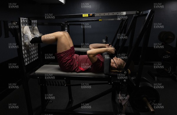 020925 - Wales Women Gym Session - Hannah Dallavalle during a gym training session ahead of their final Women’s Rugby World Cup match against Fiji