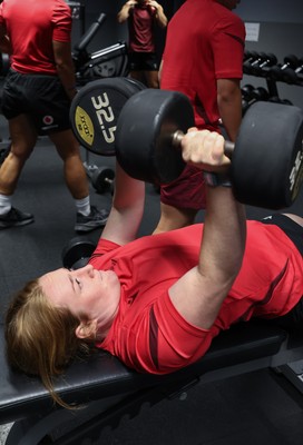 180825 - Wales Women Gym Session - Abbie Fleming during a Wales Women weights session ahead of their first Women’s Rugby World Cup match against Scotland