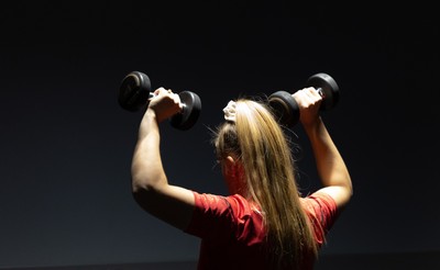180825 - Wales Women Gym Session - Hannah Dallavalle during a Wales Women weights session ahead of their first Women’s Rugby World Cup match against Scotland