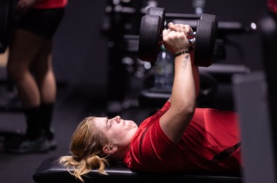 180825 - Wales Women Gym Session - Bethan Lewis during a Wales Women weights session ahead of their first Women’s Rugby World Cup match against Scotland