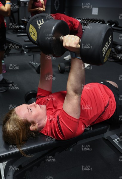 180825 - Wales Women Gym Session - Abbie Fleming during a Wales Women weights session ahead of their first Women’s Rugby World Cup match against Scotland