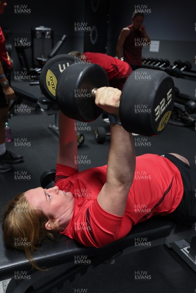 180825 - Wales Women Gym Session - Abbie Fleming during a Wales Women weights session ahead of their first Women’s Rugby World Cup match against Scotland