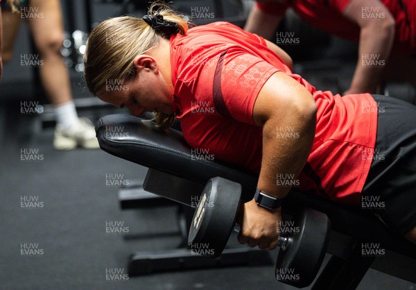 180825 - Wales Women Gym Session - Jenni Scoble during a Wales Women weights session ahead of their first Women’s Rugby World Cup match against Scotland